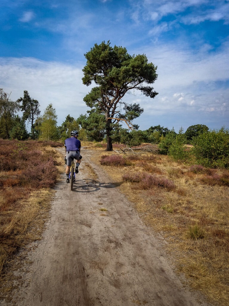 Gravelride vanaf Canyon Service Center Eindhoven